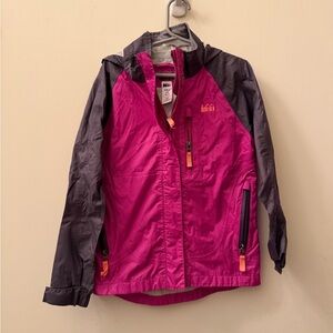 Rei kids toddlers rain jacket xs 6-7y. Msrp $80